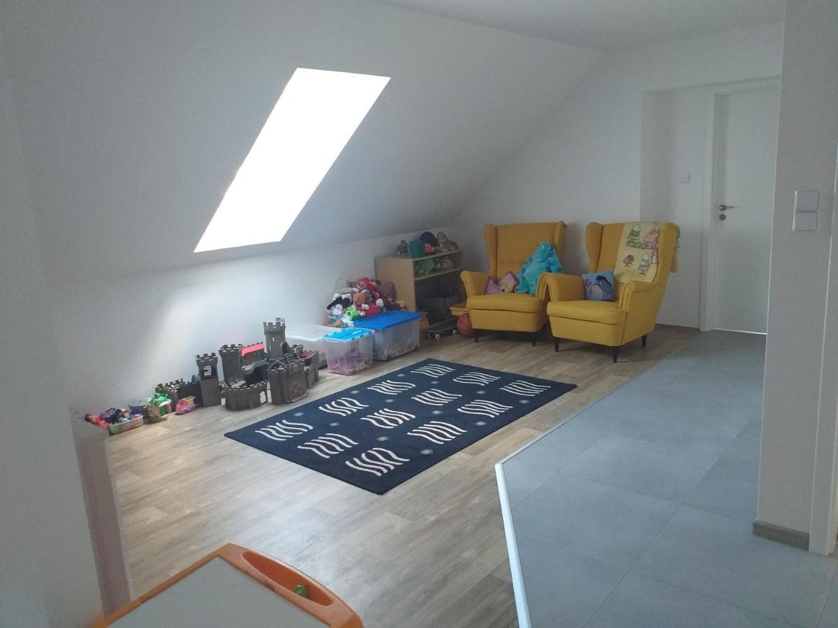Penzion Na Vysluni Strasin Exteriör bild