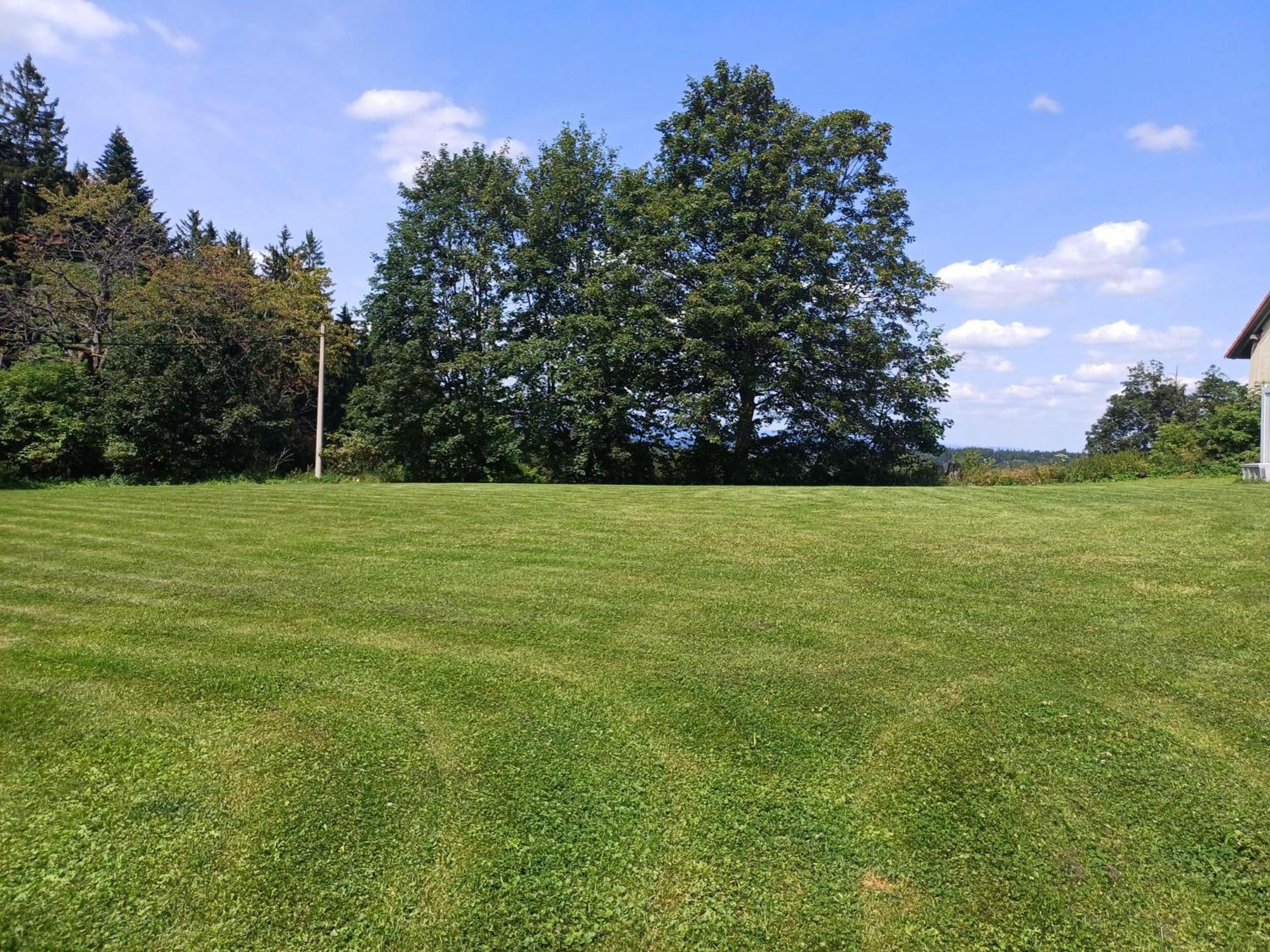 Penzion Na Vysluni Strasin Exteriör bild
